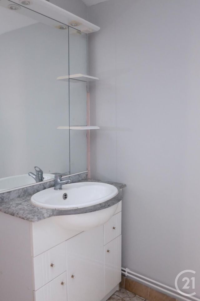 maison à vendre - 3 pièces - 55.0 m2 - MONTLUCON - 03 - AUVERGNE - Century 21 Pasquet Immobilier