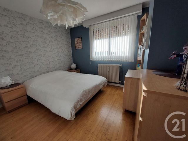 Appartement F3 à vendre - 3 pièces - 77.83 m2 - MONTLUCON - 03 - AUVERGNE - Century 21 Pasquet Immobilier