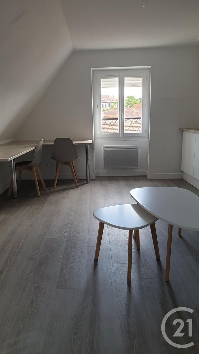Appartement Studio à louer - 1 pièce - 16.72 m2 - MONTLUCON - 03 - AUVERGNE - Century 21 Pasquet Immobilier