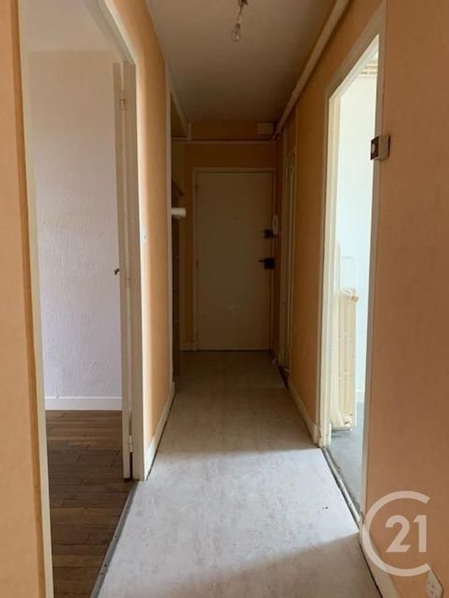 Appartement F3 à louer - 3 pièces - 66.11 m2 - MONTLUCON - 03 - AUVERGNE - Century 21 Pasquet Immobilier