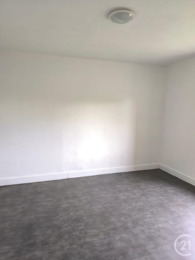 maison à louer - 3 pièces - 59.45 m2 - NERIS LES BAINS - 03 - AUVERGNE - Century 21 Pasquet Immobilier