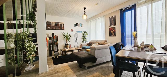 Appartement Duplex à vendre - 4 pièces - 83.5 m2 - MONTLUCON - 03 - AUVERGNE - Century 21 Pasquet Immobilier