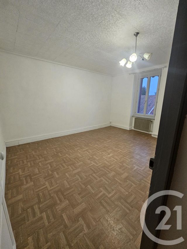 maison à louer - 4 pièces - 130.0 m2 - VILLEBRET - 03 - AUVERGNE - Century 21 Pasquet Immobilier