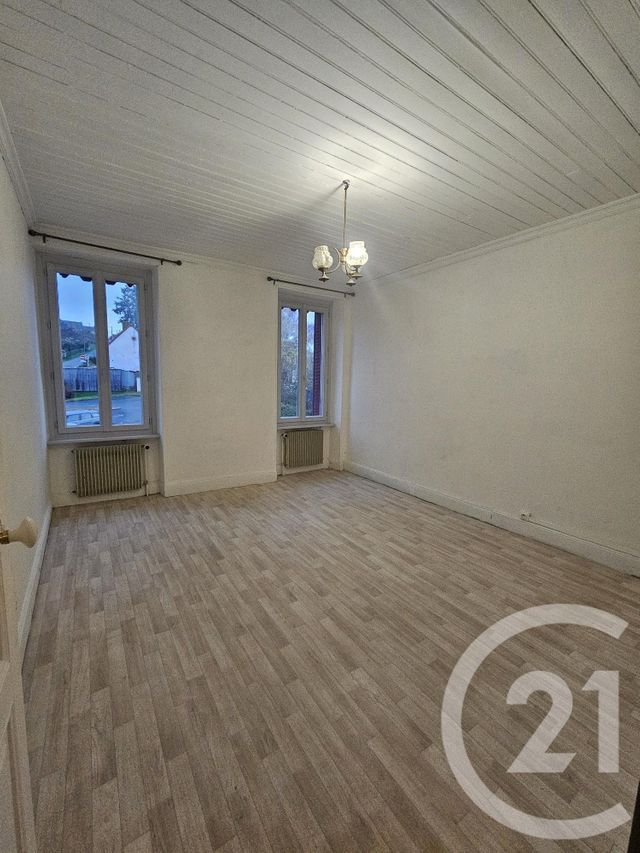 maison à louer - 4 pièces - 130.0 m2 - VILLEBRET - 03 - AUVERGNE - Century 21 Pasquet Immobilier