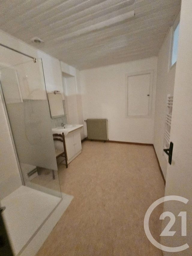 maison à louer - 4 pièces - 130.0 m2 - VILLEBRET - 03 - AUVERGNE - Century 21 Pasquet Immobilier