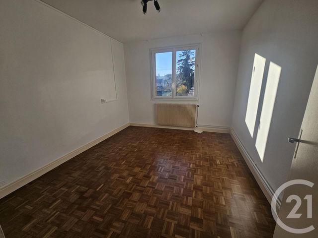 Appartement F3 à louer - 3 pièces - 70.0 m2 - MONTLUCON - 03 - AUVERGNE - Century 21 Pasquet Immobilier