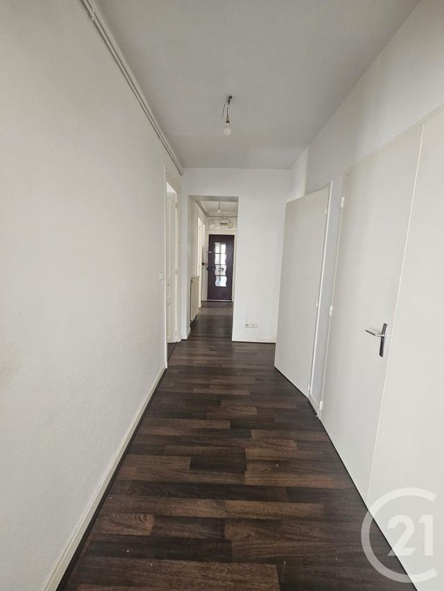Appartement F3 à louer - 3 pièces - 68.52 m2 - MONTLUCON - 03 - AUVERGNE - Century 21 Pasquet Immobilier