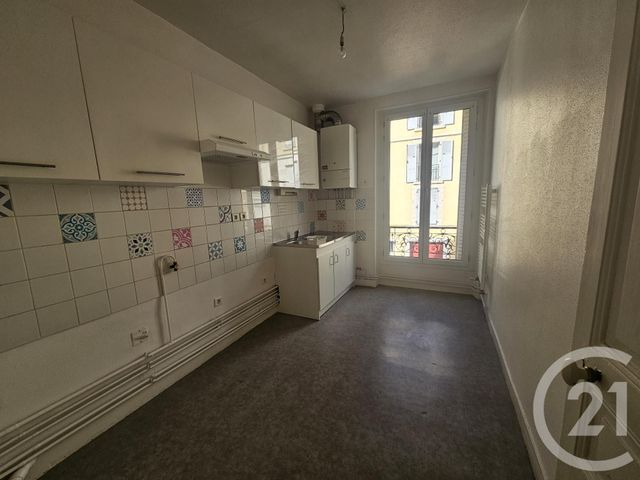 Appartement F3 à louer - 3 pièces - 68.52 m2 - MONTLUCON - 03 - AUVERGNE - Century 21 Pasquet Immobilier