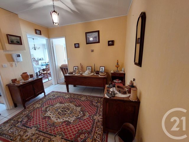 Appartement F3 bis à vendre - 4 pièces - 88.63 m2 - MONTLUCON - 03 - AUVERGNE - Century 21 Pasquet Immobilier