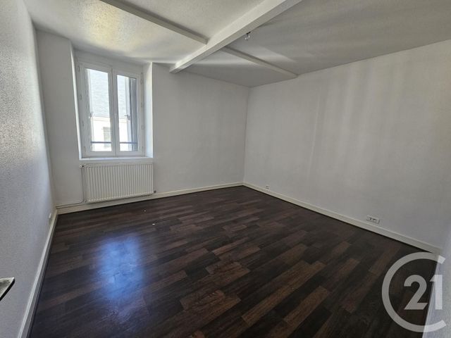 Appartement F3 à louer - 3 pièces - 69.48 m2 - MONTLUCON - 03 - AUVERGNE - Century 21 Pasquet Immobilier