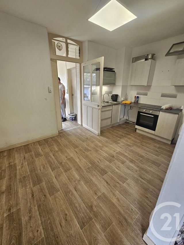 maison à louer - 5 pièces - 101.0 m2 - MONTLUCON - 03 - AUVERGNE - Century 21 Pasquet Immobilier