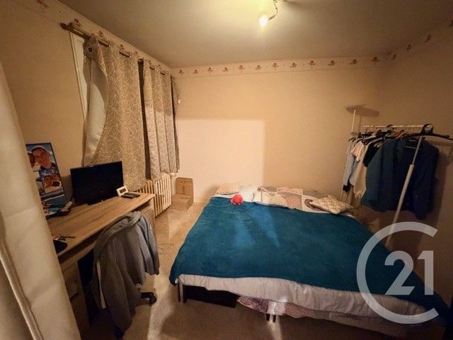 Appartement F1 bis à louer - 2 pièces - 31.0 m2 - MONTLUCON - 03 - AUVERGNE - Century 21 Pasquet Immobilier