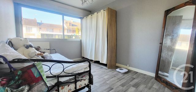 Appartement F4 à vendre - 4 pièces - 82.0 m2 - MONTLUCON - 03 - AUVERGNE - Century 21 Pasquet Immobilier