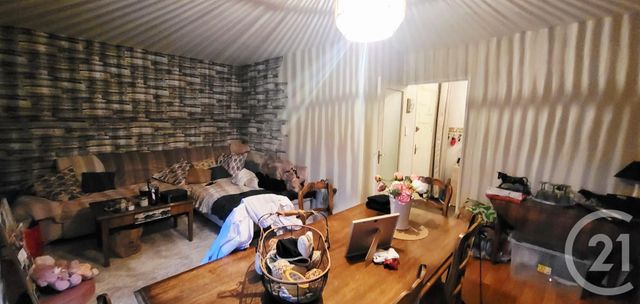Appartement F4 à vendre - 4 pièces - 82.0 m2 - MONTLUCON - 03 - AUVERGNE - Century 21 Pasquet Immobilier