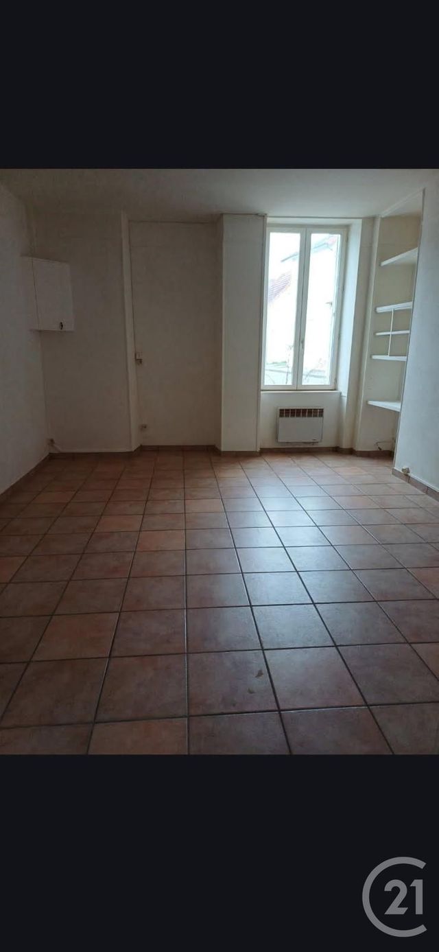 Appartement F2 à louer - 2 pièces - 31.53 m2 - COMMENTRY - 03 - AUVERGNE - Century 21 Pasquet Immobilier