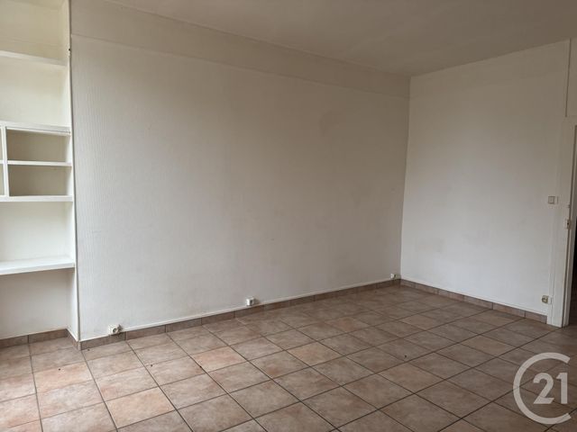 Appartement F2 à louer - 2 pièces - 31.53 m2 - COMMENTRY - 03 - AUVERGNE - Century 21 Pasquet Immobilier