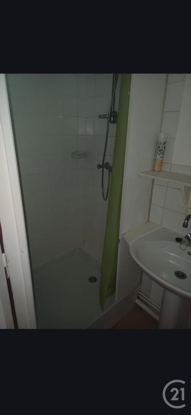 Appartement F2 à louer - 2 pièces - 31.53 m2 - COMMENTRY - 03 - AUVERGNE - Century 21 Pasquet Immobilier