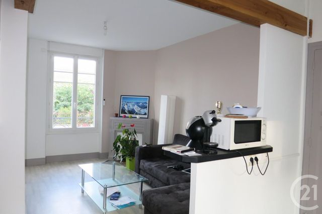 Appartement F3 à louer - 3 pièces - 57.0 m2 - MONTLUCON - 03 - AUVERGNE - Century 21 Pasquet Immobilier
