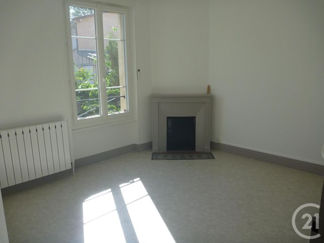 Appartement F3 à louer - 3 pièces - 57.0 m2 - MONTLUCON - 03 - AUVERGNE - Century 21 Pasquet Immobilier