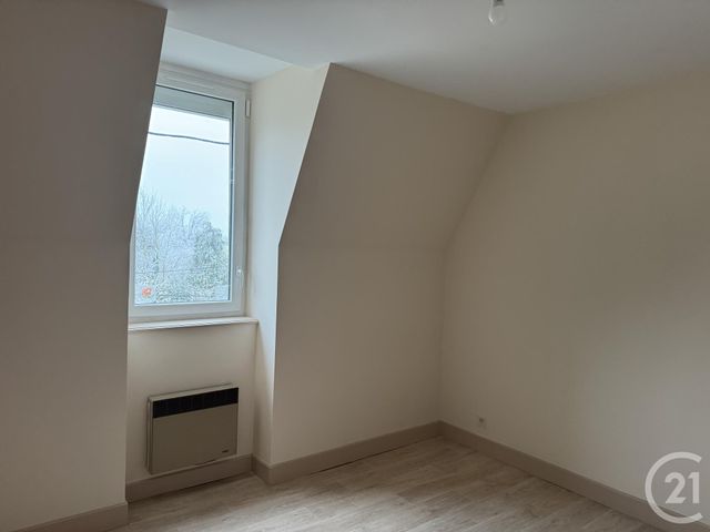 Appartement F4 à louer - 4 pièces - 84.88 m2 - LUSSAT - 23 - LIMOUSIN - Century 21 Pasquet Immobilier