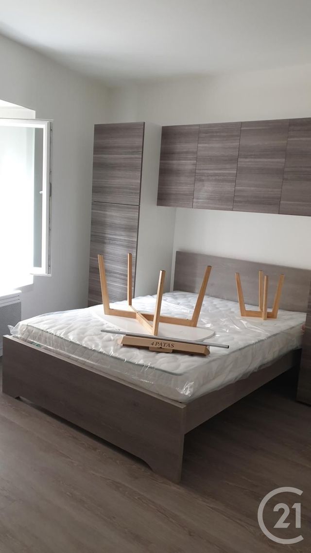 Appartement Studio à louer - 2 pièces - 37.15 m2 - MONTLUCON - 03 - AUVERGNE - Century 21 Pasquet Immobilier