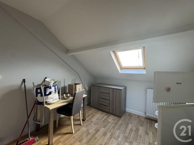 Appartement F1 à louer - 1 pièce - 22.5 m2 - MONTLUCON - 03 - AUVERGNE - Century 21 Pasquet Immobilier