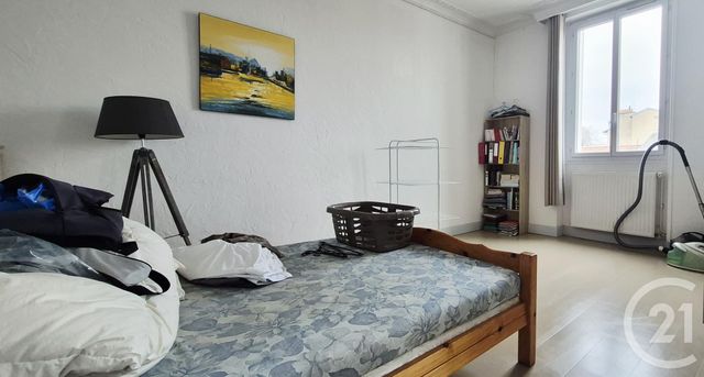 Appartement F4 à vendre - 4 pièces - 131.0 m2 - MONTLUCON - 03 - AUVERGNE - Century 21 Pasquet Immobilier