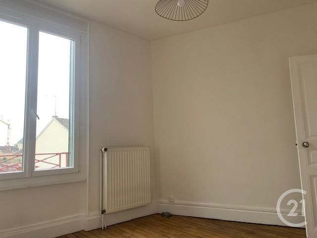 maison à louer - 3 pièces - 52.0 m2 - MONTLUCON - 03 - AUVERGNE - Century 21 Pasquet Immobilier