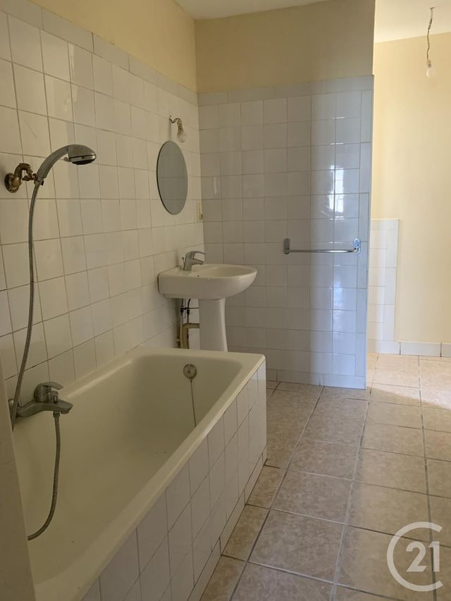 maison à louer - 4 pièces - 99.0 m2 - NERIS LES BAINS - 03 - AUVERGNE - Century 21 Pasquet Immobilier