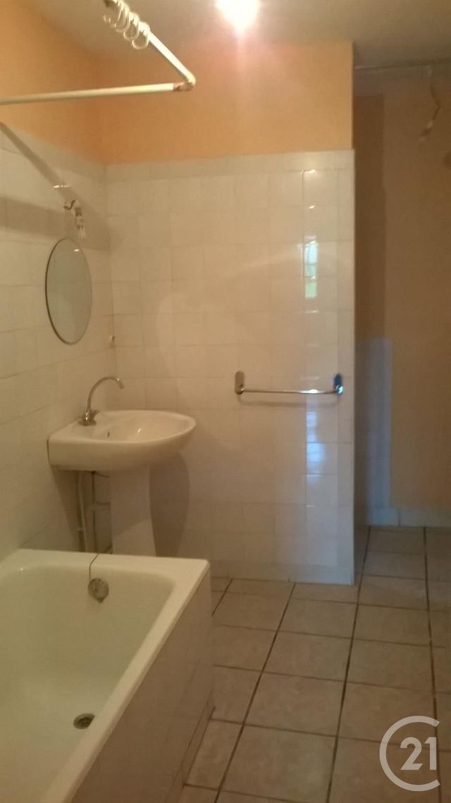 maison à louer - 4 pièces - 99.0 m2 - NERIS LES BAINS - 03 - AUVERGNE - Century 21 Pasquet Immobilier