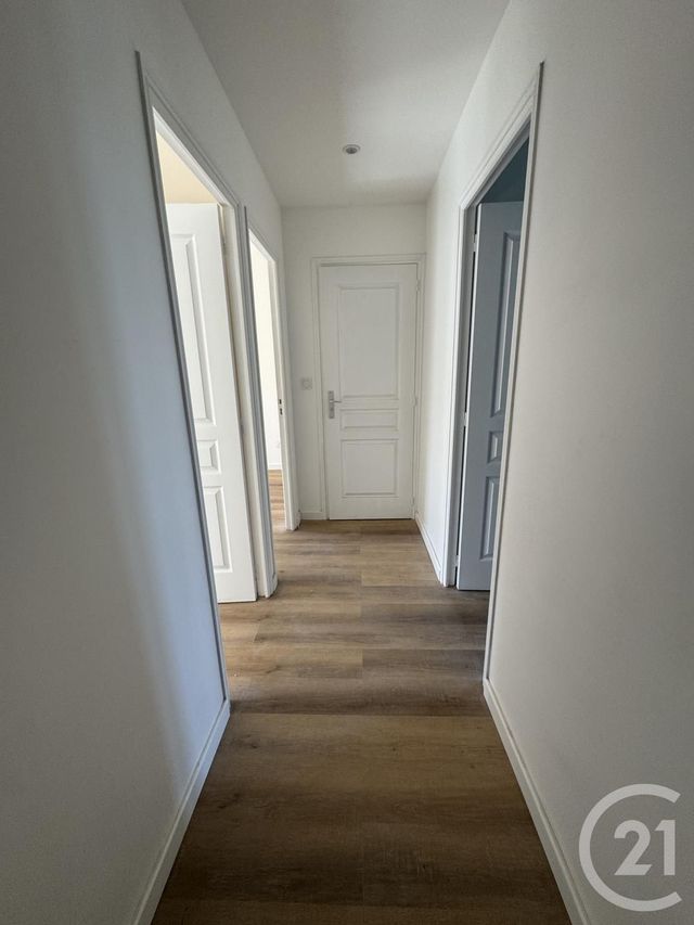 Appartement F3 à louer - 3 pièces - 46.0 m2 - MONTLUCON - 03 - AUVERGNE - Century 21 Pasquet Immobilier
