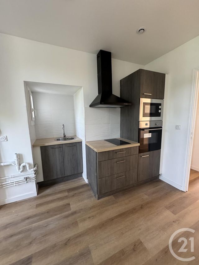 Appartement F3 à louer - 3 pièces - 46.0 m2 - MONTLUCON - 03 - AUVERGNE - Century 21 Pasquet Immobilier