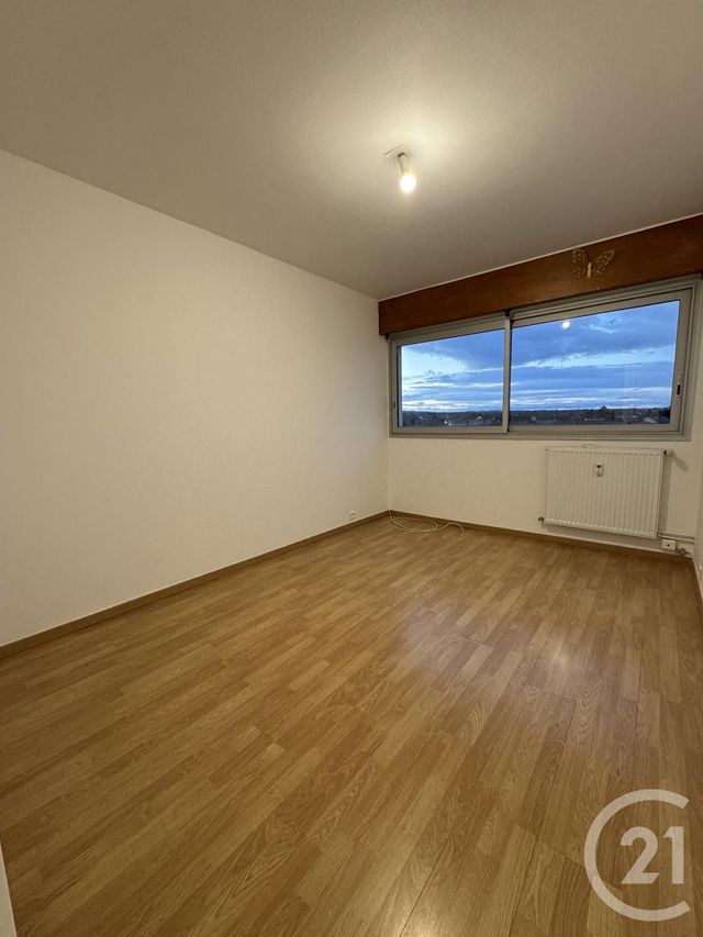 Appartement F4 à louer - 4 pièces - 84.86 m2 - MONTLUCON - 03 - AUVERGNE - Century 21 Pasquet Immobilier