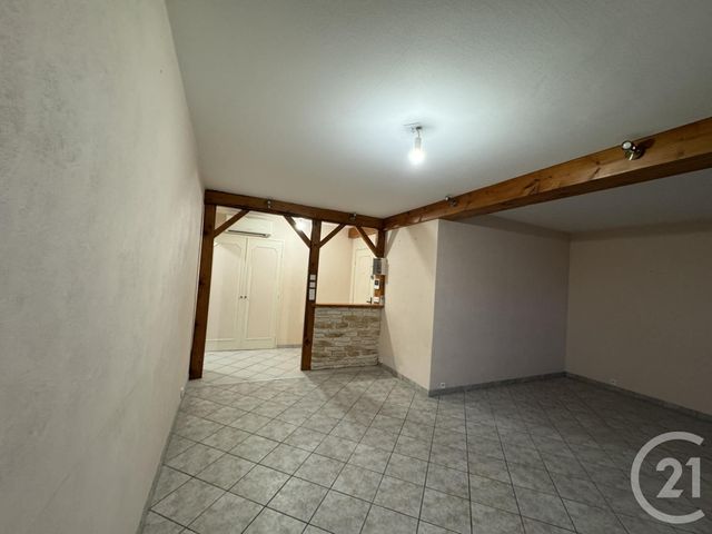 Appartement F4 à louer - 4 pièces - 84.86 m2 - MONTLUCON - 03 - AUVERGNE - Century 21 Pasquet Immobilier