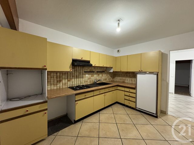 Appartement F4 à louer - 4 pièces - 84.86 m2 - MONTLUCON - 03 - AUVERGNE - Century 21 Pasquet Immobilier