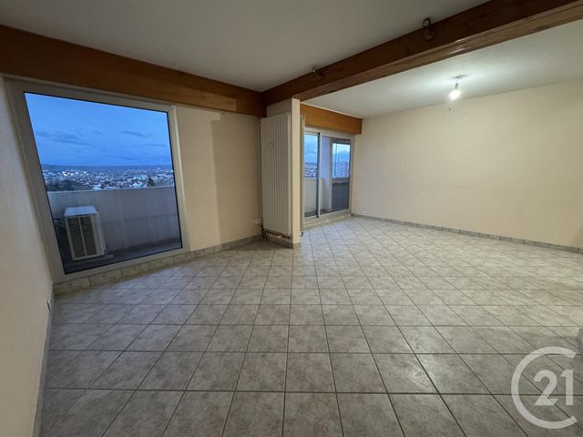 Appartement F4 à louer - 4 pièces - 84.86 m2 - MONTLUCON - 03 - AUVERGNE - Century 21 Pasquet Immobilier