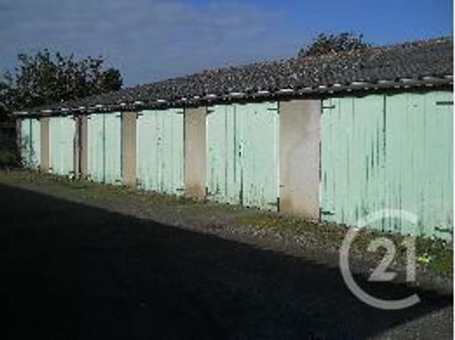 parking à louer - 20.0 m2 - MONTLUCON - 03 - AUVERGNE - Century 21 Pasquet Immobilier