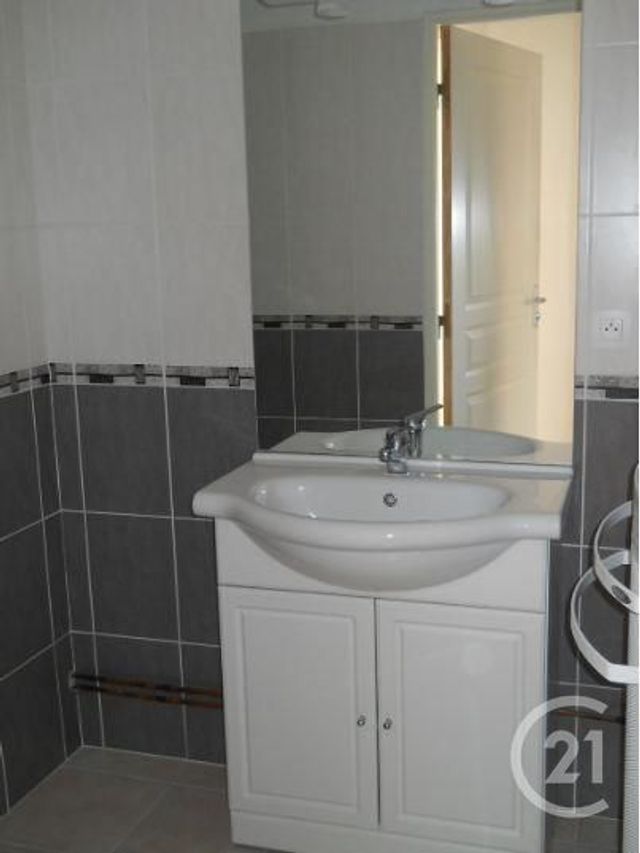 maison à louer - 2 pièces - 38.51 m2 - MONTLUCON - 03 - AUVERGNE - Century 21 Pasquet Immobilier