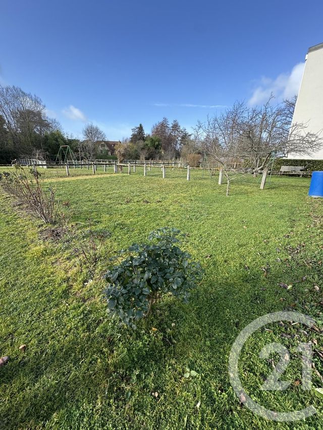 Appartement F3 à louer - 3 pièces - 76.96 m2 - MONTLUCON - 03 - AUVERGNE - Century 21 Pasquet Immobilier