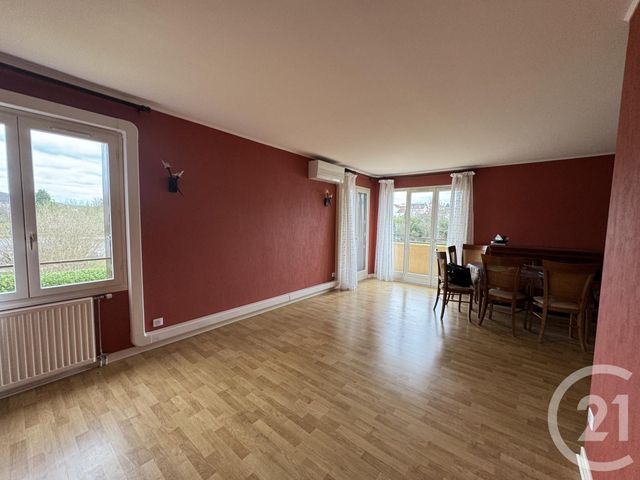 Appartement F3 à louer - 3 pièces - 76.96 m2 - MONTLUCON - 03 - AUVERGNE - Century 21 Pasquet Immobilier