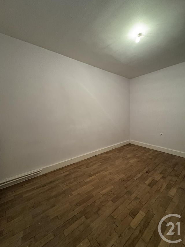 maison à louer - 3 pièces - 87.65 m2 - VILLEFRANCHE D ALLIER - 03 - AUVERGNE - Century 21 Pasquet Immobilier