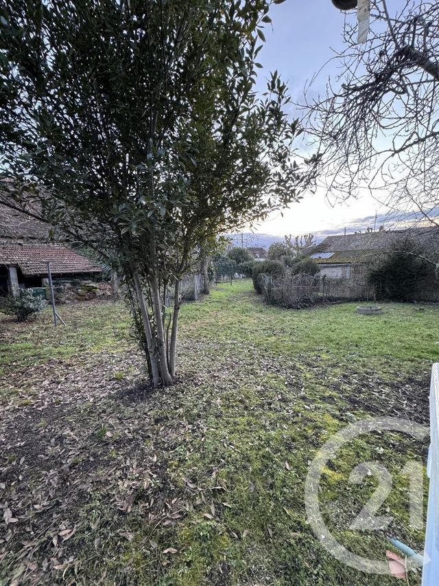maison à louer - 3 pièces - 87.65 m2 - VILLEFRANCHE D ALLIER - 03 - AUVERGNE - Century 21 Pasquet Immobilier
