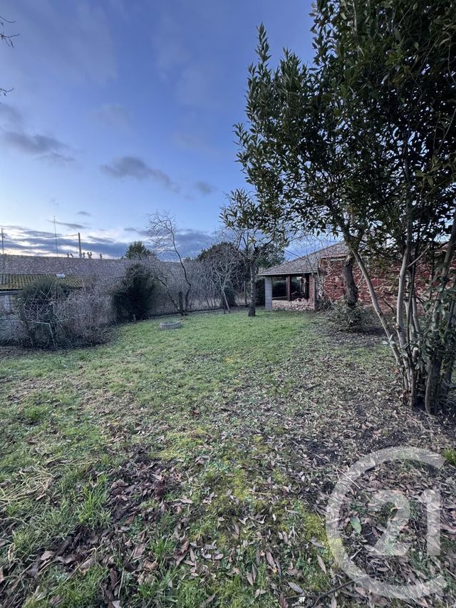 maison à louer - 3 pièces - 87.65 m2 - VILLEFRANCHE D ALLIER - 03 - AUVERGNE - Century 21 Pasquet Immobilier