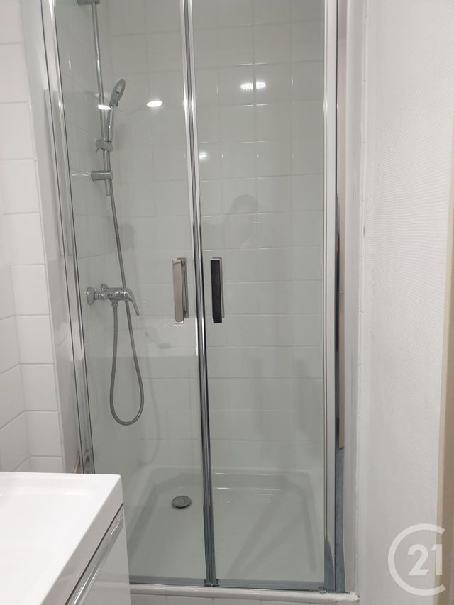 Appartement F3 à vendre - 3 pièces - 60.0 m2 - MONTLUCON - 03 - AUVERGNE - Century 21 Pasquet Immobilier