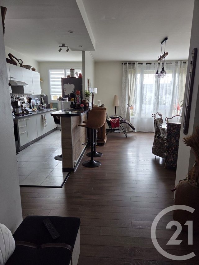 Appartement F3 bis à vendre - 3 pièces - 75.0 m2 - MONTLUCON - 03 - AUVERGNE - Century 21 Pasquet Immobilier