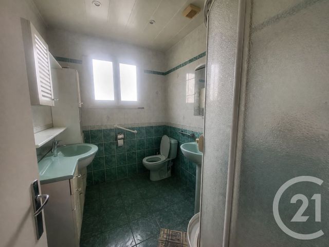 maison à vendre - 7 pièces - 150.0 m2 - DOMERAT - 03 - AUVERGNE - Century 21 Pasquet Immobilier