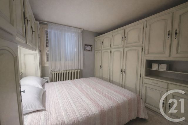 maison à vendre - 7 pièces - 150.0 m2 - DOMERAT - 03 - AUVERGNE - Century 21 Pasquet Immobilier