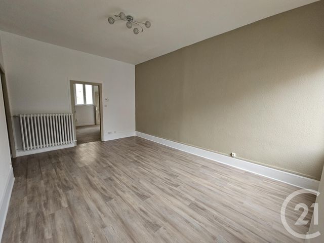 Appartement F3 à louer - 3 pièces - 56.8 m2 - MONTLUCON - 03 - AUVERGNE - Century 21 Pasquet Immobilier