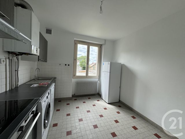 Appartement F3 à louer - 3 pièces - 50.0 m2 - MONTLUCON - 03 - AUVERGNE - Century 21 Pasquet Immobilier