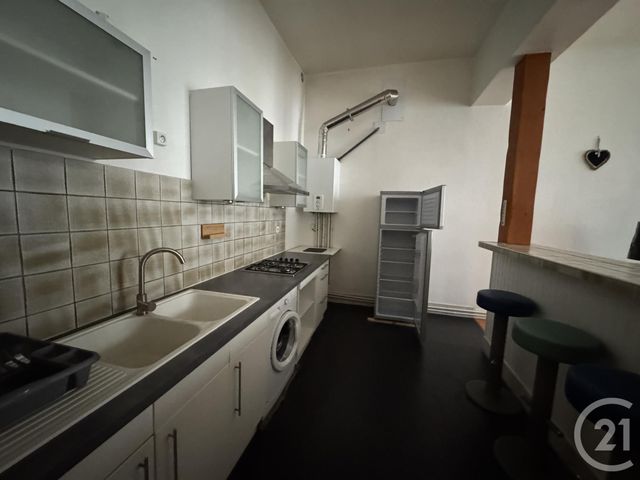 Appartement F3 à louer - 3 pièces - 77.84 m2 - MONTLUCON - 03 - AUVERGNE - Century 21 Pasquet Immobilier
